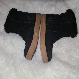 Steve Madden S.  6.5 Black Suede Leather